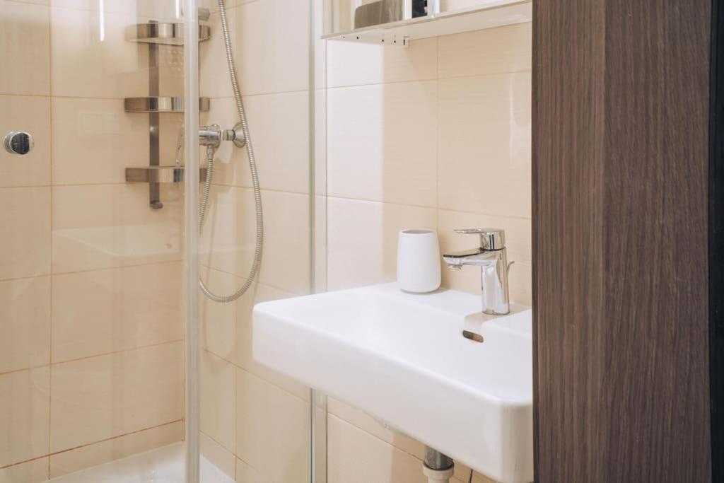 New Studio, Central Location! Bratislava Ngoại thất bức ảnh